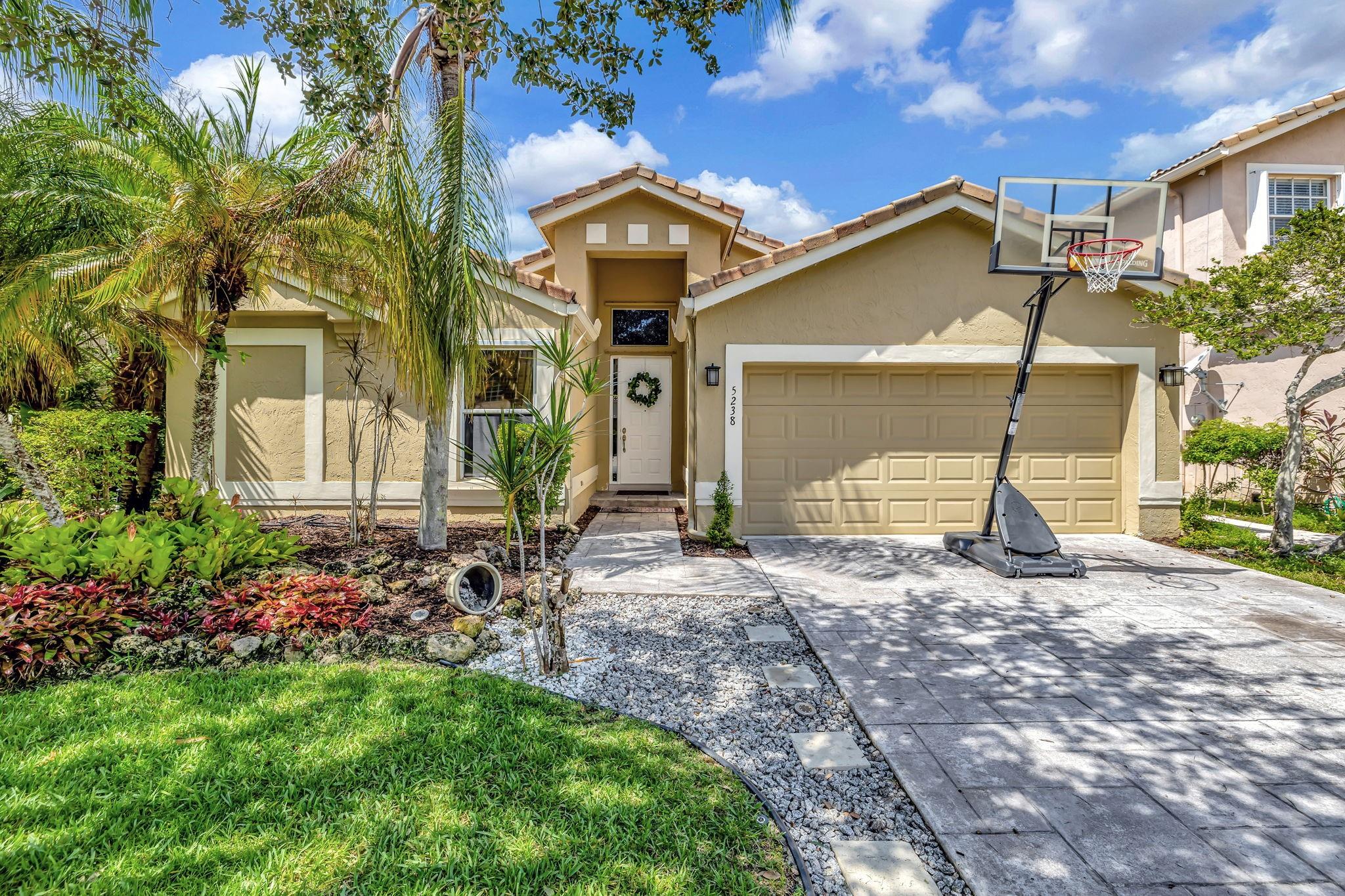112th Ter, Coral Springs, FL 33076