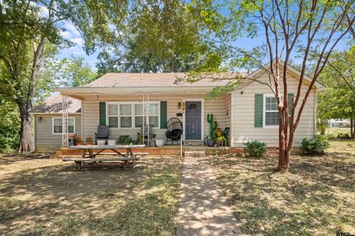 1318 Oakdale Dr, Palestine, TX, 75801-5124 | Card Image
