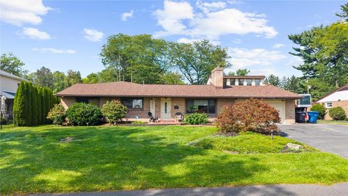 3453 Trexler Blvd, Allentown, PA, 18104-3432 | Card Image