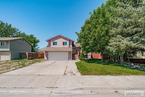 2234 W Saddle Ln, Idaho Falls, ID, 83402-4849 | Card Image