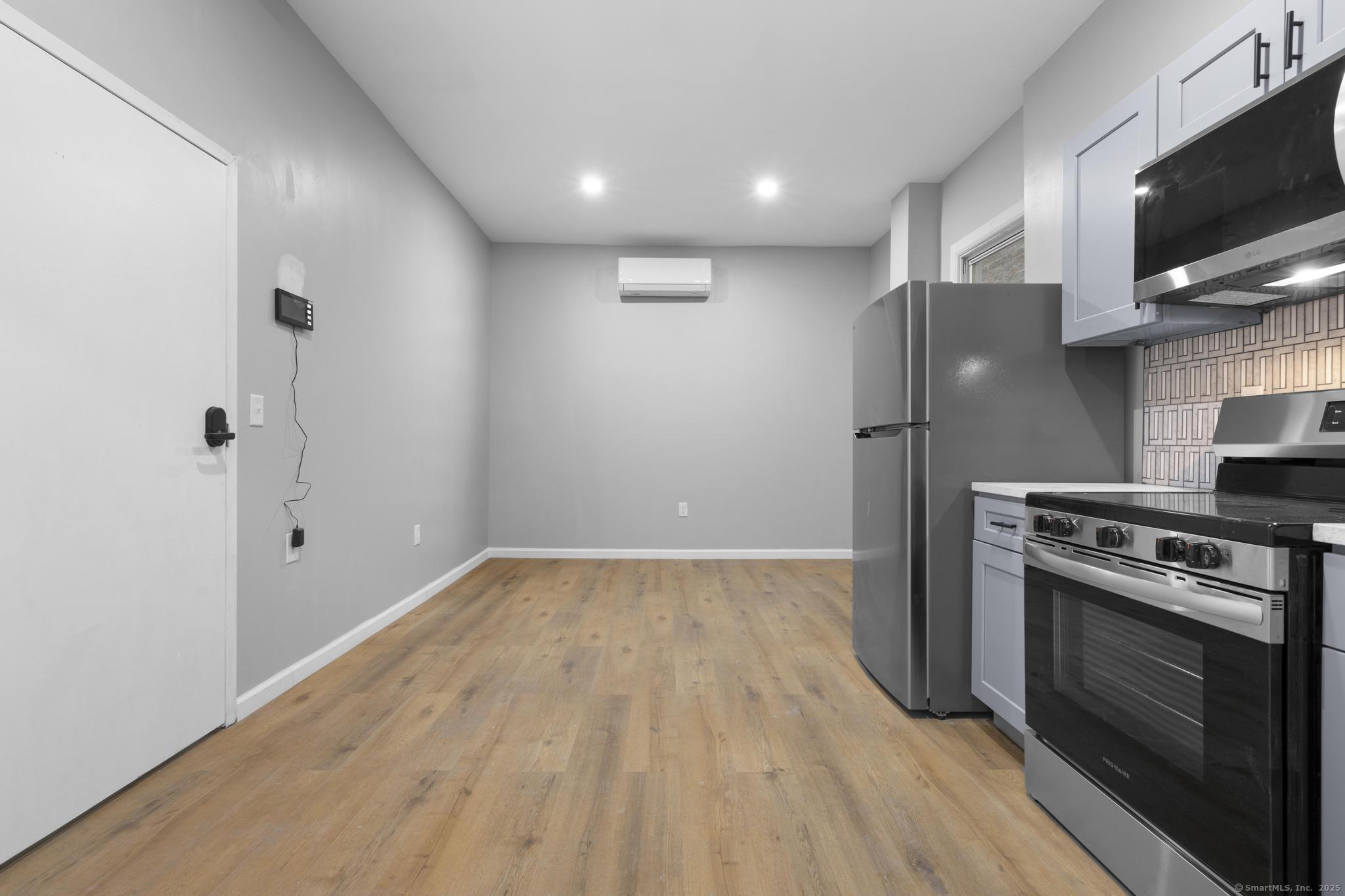 Residential Lease in Waterbury