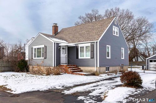 85 Green St, Stratford, CT, 06615-6814 | Card Image