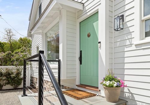 25 Hillside Ave, Darien, CT, 06820-5012 | Card Image