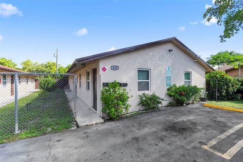 225 Nw 12th Ct, Pompano Beach, FL, 33060-5685 | Card Image