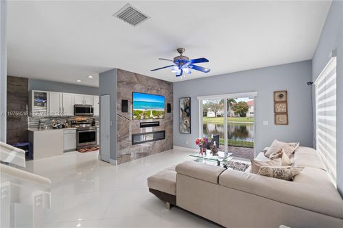 4301 Macarthur Palm Trl, Greenacres, FL, 33463-9341 | Card Image