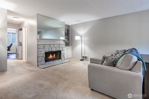 d-1820 330th Street S, Federal Way, WA, 98003 | Card Image