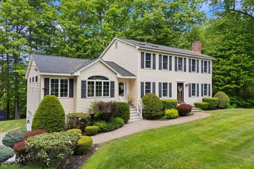 18 Paul Avenue, Derry, NH, 03038 | Card Image