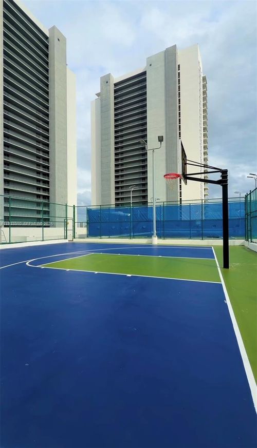 unit-3017-16385 Biscayne Blvd, Aventura, FL, 33160-5486 | Card Image