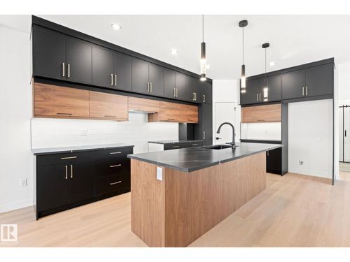 94 Blackbird Bend, Fort Saskatchewan, AB, T8L0G6 | Card Image