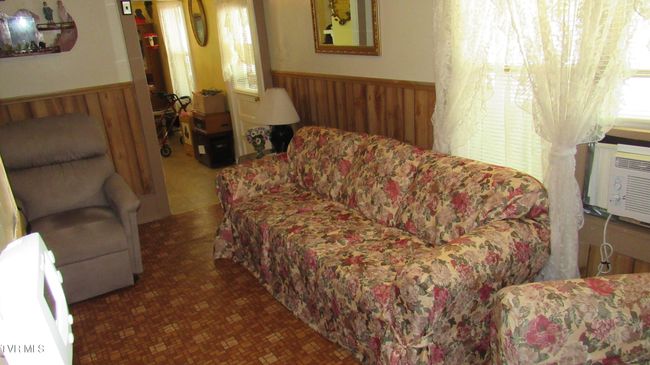 5428 Guest River Rd, House other with 2 bedrooms, 1 bathrooms and null parking in Norton VA | Image 25