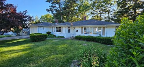 22 Pondview Cir, Brockton, MA, 02301-2912 | Card Image