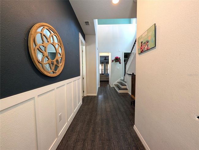 entry way | Image 6