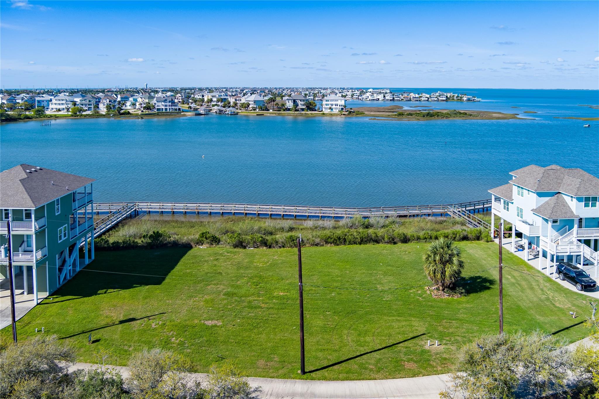 Land in Galveston