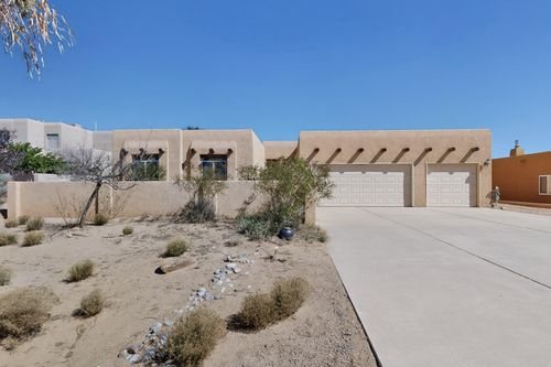 1573 Vargas Rd Se, Rio Rancho, NM, 87124-4065 | Card Image