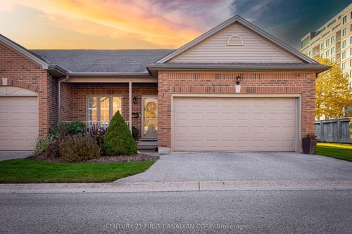 1-205 N Centre Rd, London, ON, N5X4E2 | Card Image