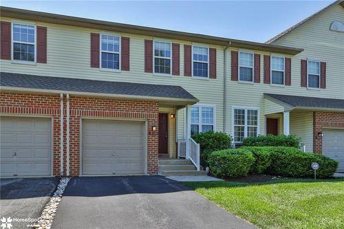 8145 Cross Creek Circle, Upper Macungie Twp, PA, 18031 | Card Image