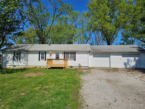 1104 E Pine St, Percy, IL, 62272-1332 | Card Image