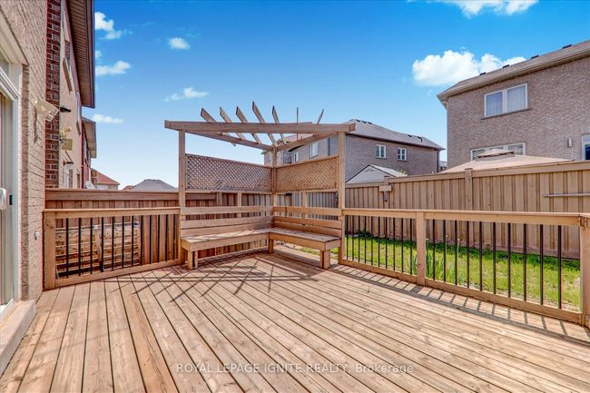 102 Garrardview St, House other with 4 bedrooms, 4 bathrooms and 2 parking in Ajax ON | Image 32
