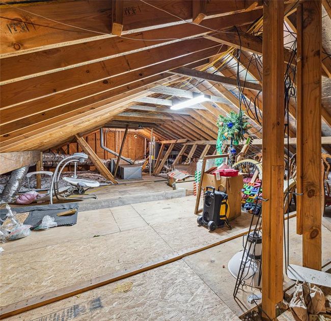 Massive attic for extra storage space | Image 31