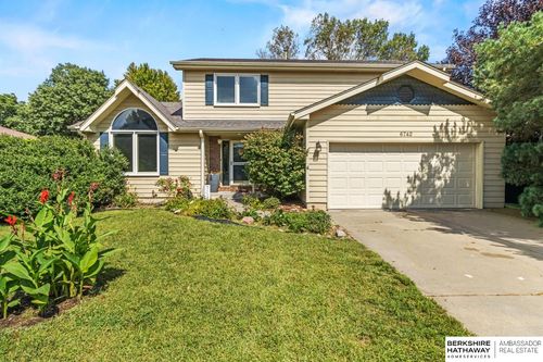 6742 Crooked Creek Dr, Lincoln, NE, 68516-2964 | Card Image
