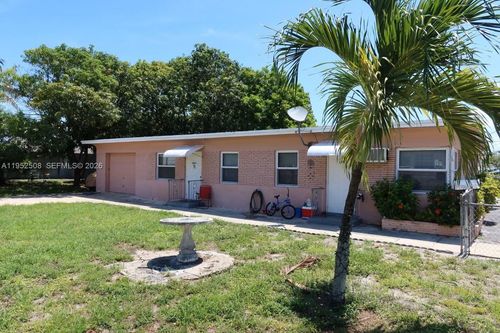 205 10th St, Hallandale Beach, FL, 33009-7118 | Card Image