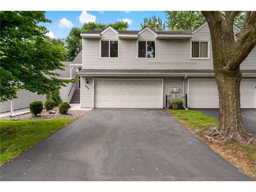 582 Clover Leaf Parkway, Blaine, MN, 55434 | Card Image