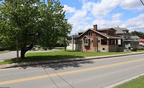 122 S Randolph Ave, Elkins, WV, 26241-4114 | Card Image