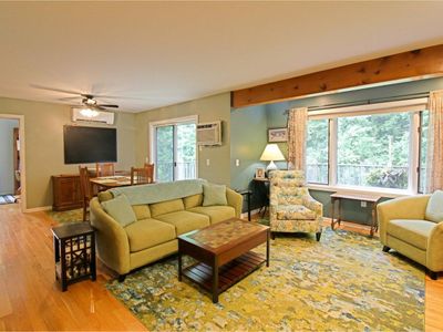 510 Acorn Lane, Condo with 3 bedrooms, 2 bathrooms and null parking in Shelburne VT | Image 3