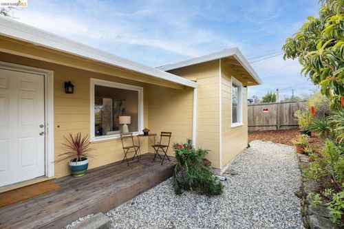 4800 Hilltop Dr, El Sobrante, CA, 94803-1648 | Card Image