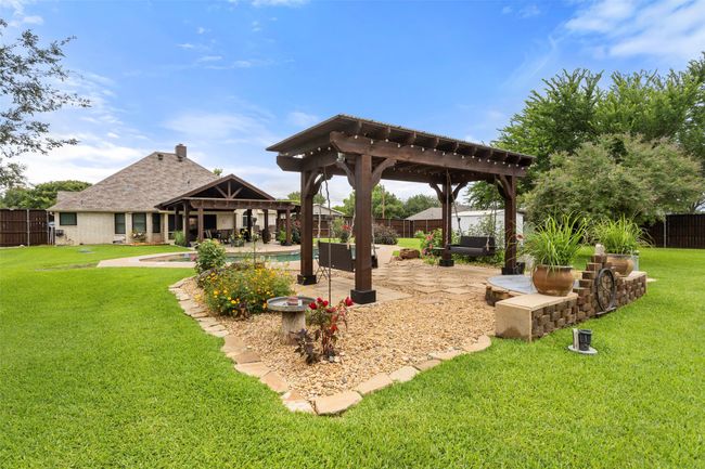 230 Bent Tree Trl, House other with 3 bedrooms, 2 bathrooms and null parking in Burleson TX | Image 29