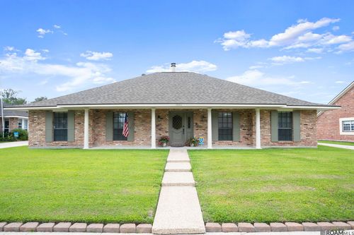 15664 Hogenville Ave, Baton Rouge, LA, 70817-2435 | Card Image