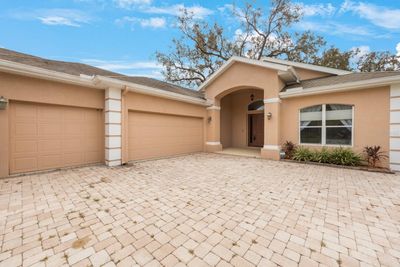 34502 Heavenly Lane, House other with 3 bedrooms, 2 bathrooms and null parking in Dade City FL | Image 2