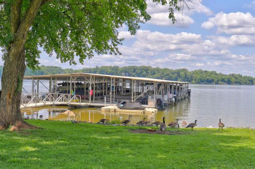 105 Tanasi Shr, Gallatin, TN, 37066-5837 | Card Image