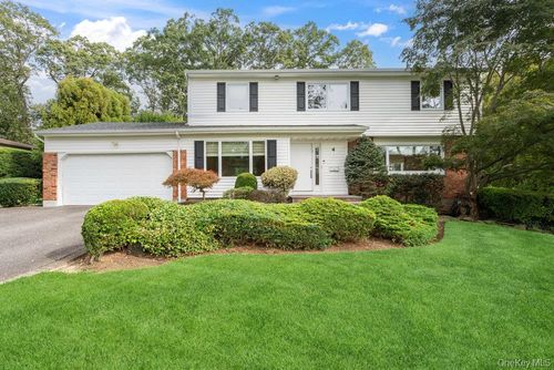 4 Newport Dr, Plainview, NY, 11803-2504 | Card Image