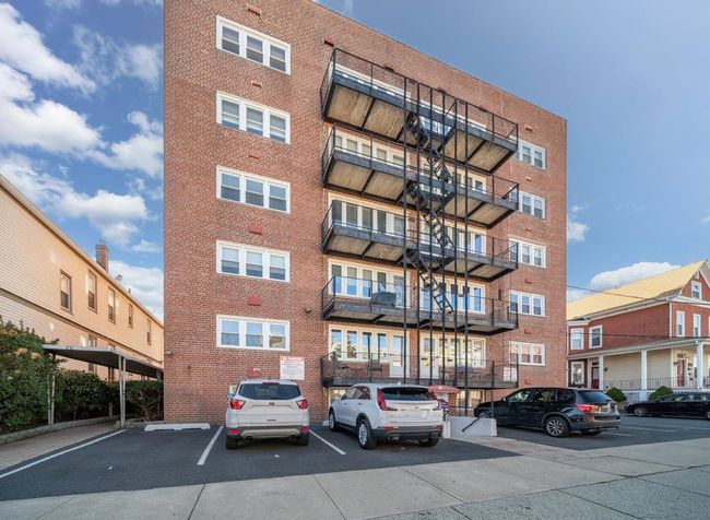 APT-1F - 70 W 32 Nd St, Home with 1 bedrooms, 1 bathrooms and null parking in Bayonne NJ | Image 26