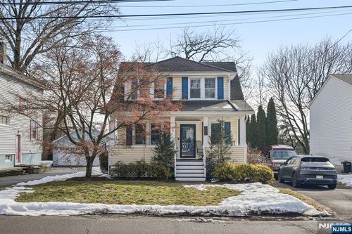 392 Lehigh St, Wyckoff, NJ, 07481-3117 | Card Image