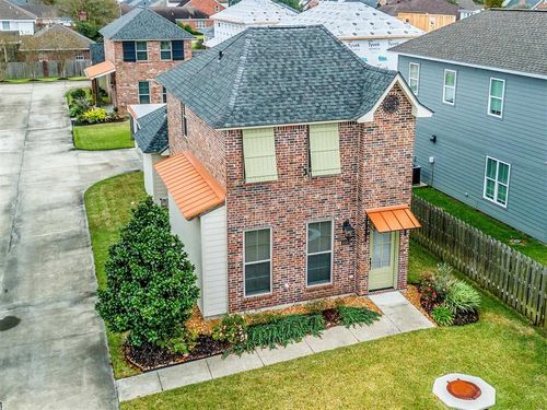 4145 W Prien Lake Rd, Lake Charles, LA, 70605-3927 | Card Image