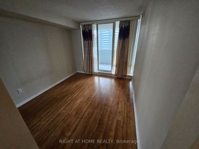 1702 - 350 Rathburn Rd W, Condo with 2 bedrooms, 2 bathrooms and 1 parking in Mississauga ON | Image 2