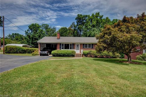 2012 Richardson Dr, Reidsville, NC, 27320-5929 | Card Image