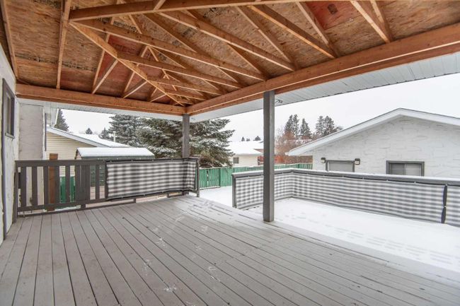 28 Neal Close, Home with 3 bedrooms, 2 bathrooms and 3 parking in Red Deer AB | Image 21
