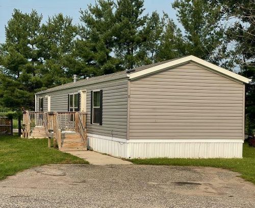 8-134 Attewell St, Mauston, WI, 53948-1051 | Card Image