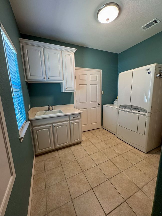507 W 2 Nd St, House other with 4 bedrooms, 3 bathrooms and null parking in Maypearl TX | Image 8