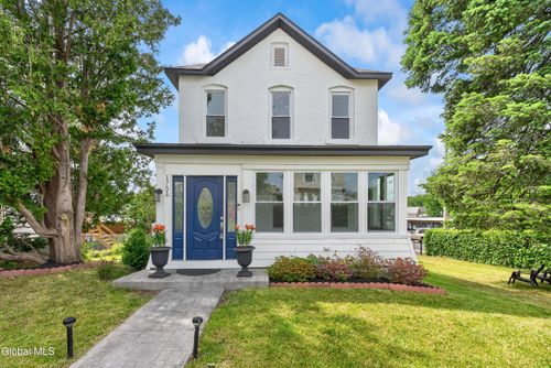 1751 5th St, Rensselaer, NY, 12144-1524 | Card Image
