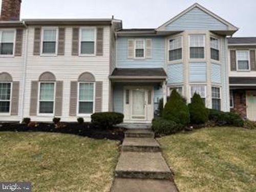 201 Waverly Ct, Robbinsville, NJ, 08691-3033 | Card Image