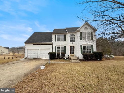 8210 Birdsong Dr, Fort Washington, MD, 20744-1236 | Card Image