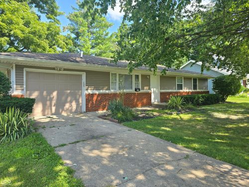 1230 Oakland Dr, Anderson, IN, 46012-4538 | Card Image