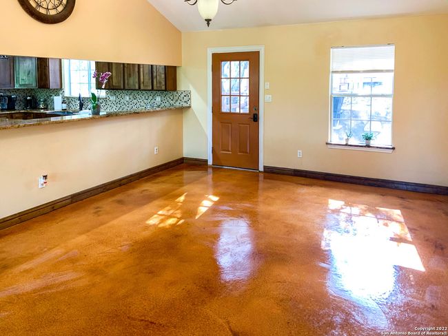 208 Scenic Mountain Dr, House other with 2 bedrooms, 3 bathrooms and null parking in Lakehills TX | Image 13