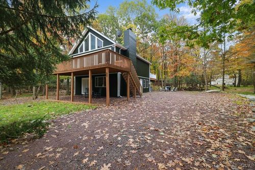 18 New Birch St, Lake Harmony, PA, 18624-2205 | Card Image