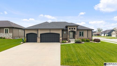 13706 S 49th St, Papillion, NE, 68133-2816 | Card Image