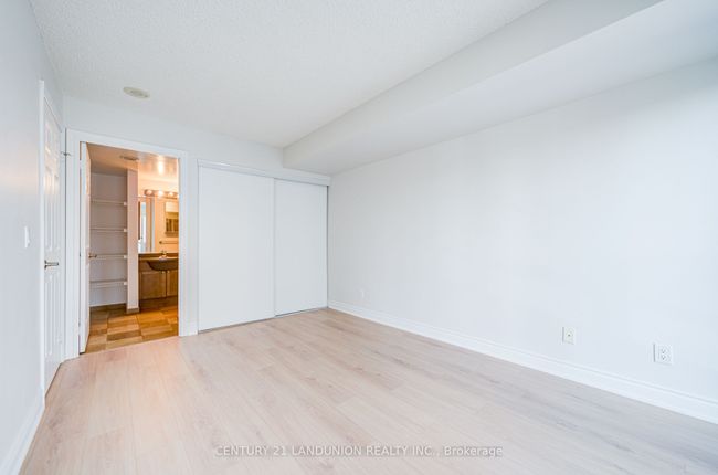 3406 - 763 Bay St, Condo with 2 bedrooms, 1 bathrooms and 1 parking in Toronto ON | Image 20